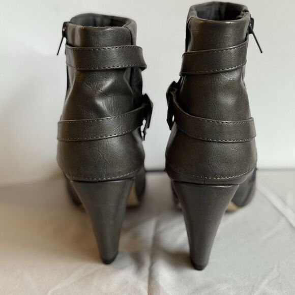 STEVE MADDEN MADDEN GIRL PLAAZA BOOTS WOMENS 8 GREY ANKLE BOOTS HEELS - Picture 5 of 9